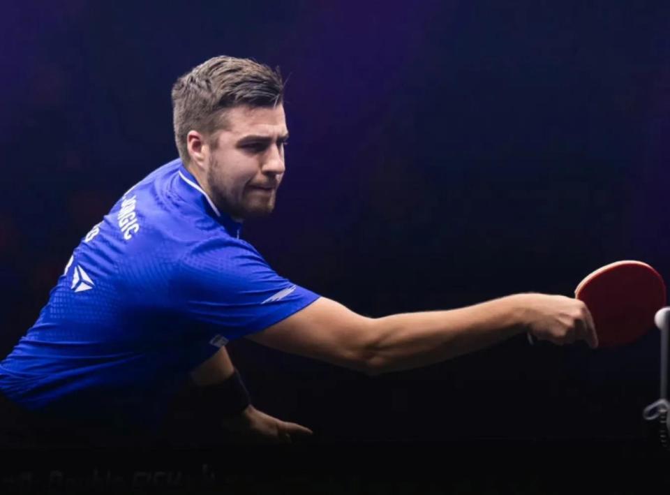 他们的中场 他们的中场